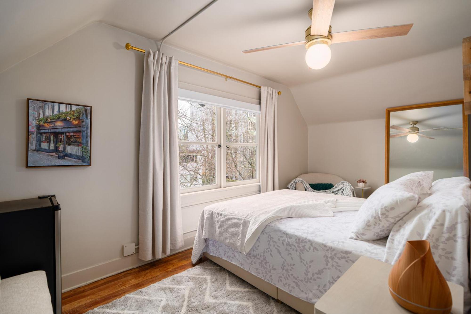 Hunter House Bed And Breakfast Ванкувер Экстерьер фото